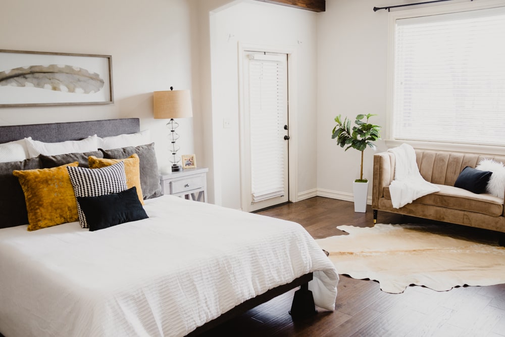 Deluxe Room - Image 2