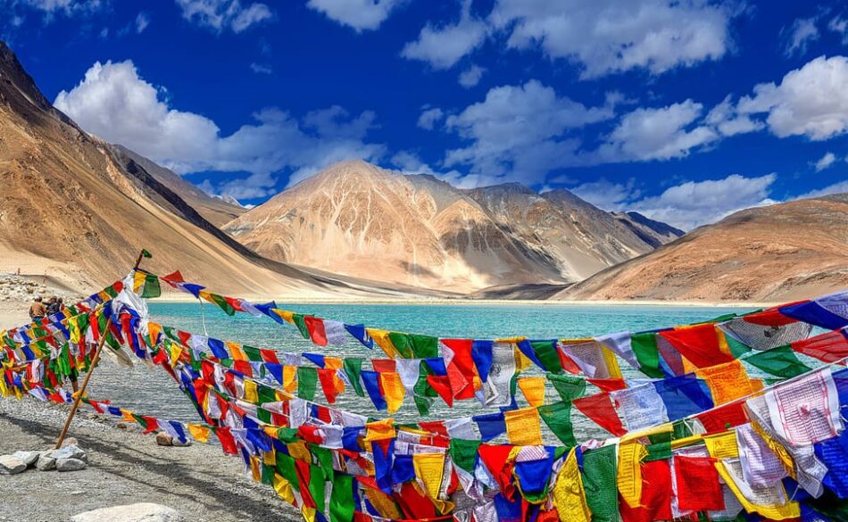 Exploring the Enchanting Beauty of Leh Ladakh: A Traveler’s Guide